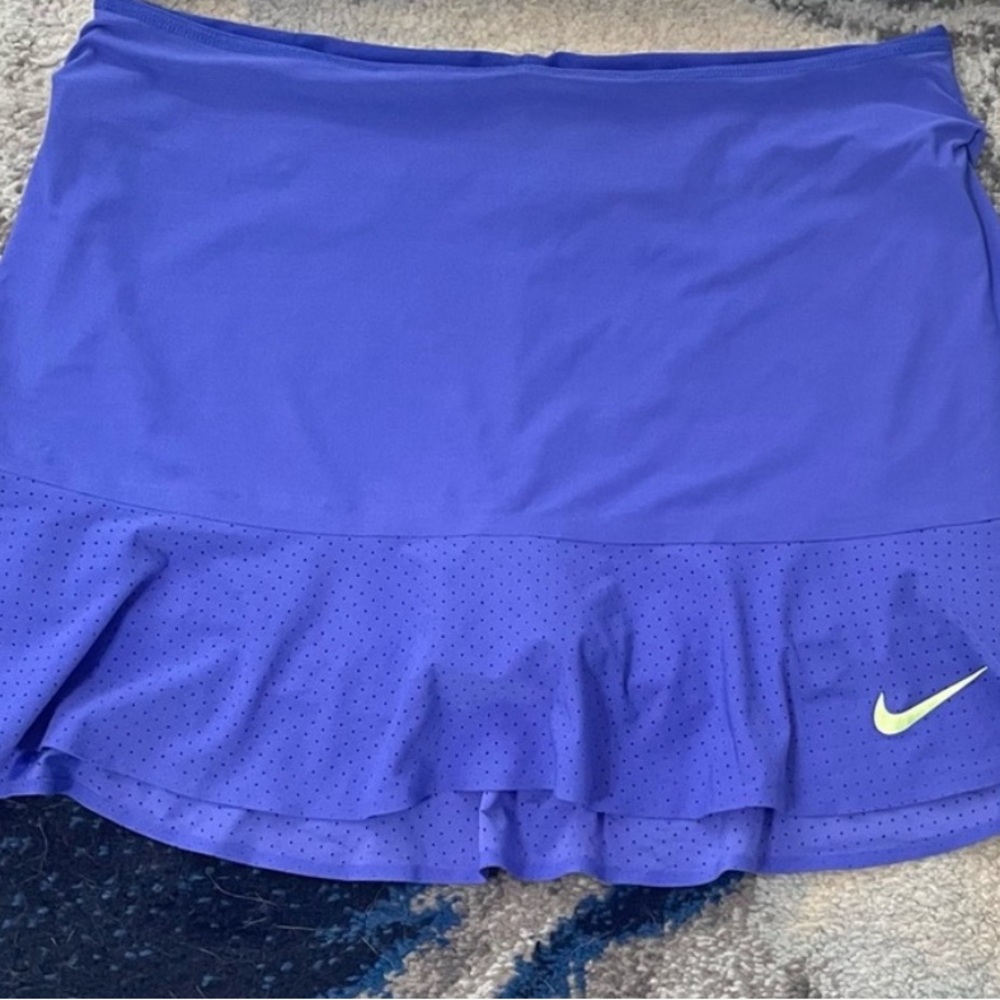 Nike Power Maria Skirt size Med .